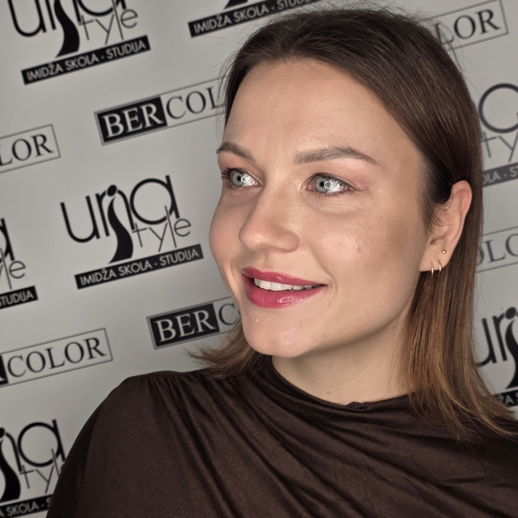 Eyebrow tinting/Uzacu krāsošana