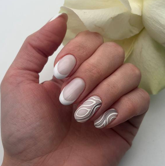 Френч, лунки, обратный френч