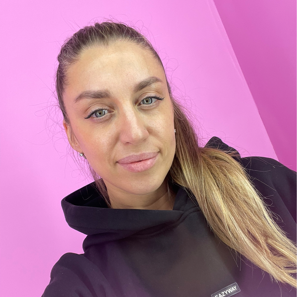 Nail Виктория