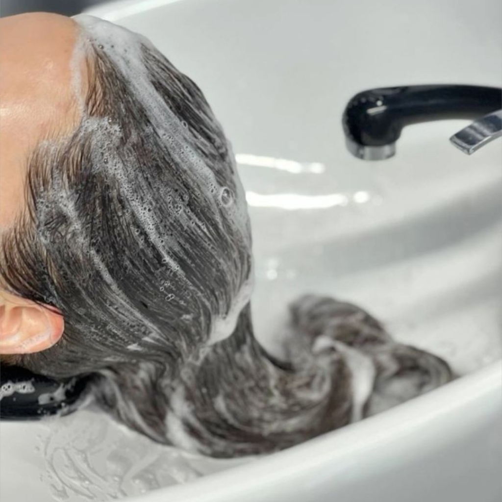 Спа-процедура для волос с пилингом