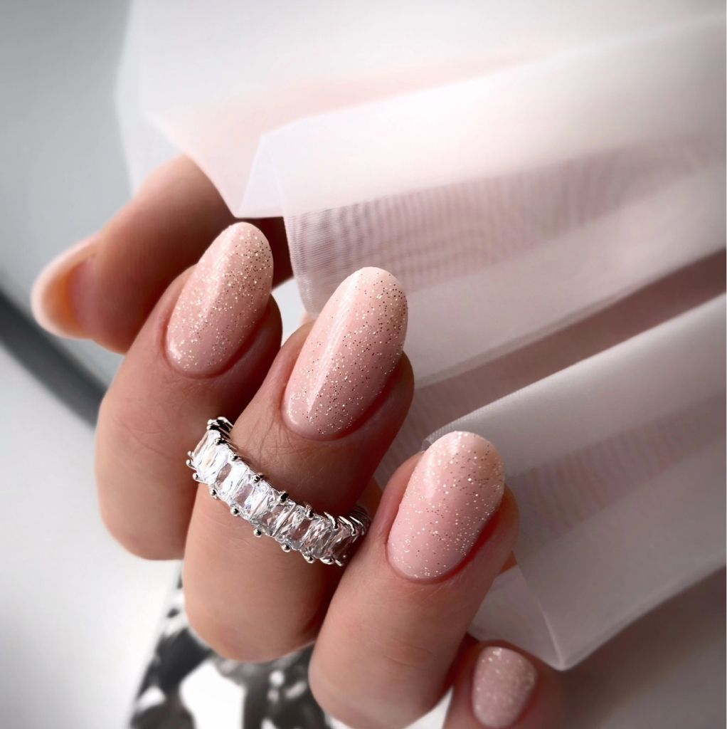 Маникюр с покрытием гель-лак, снятие