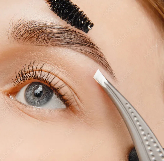 Коррекция бровей