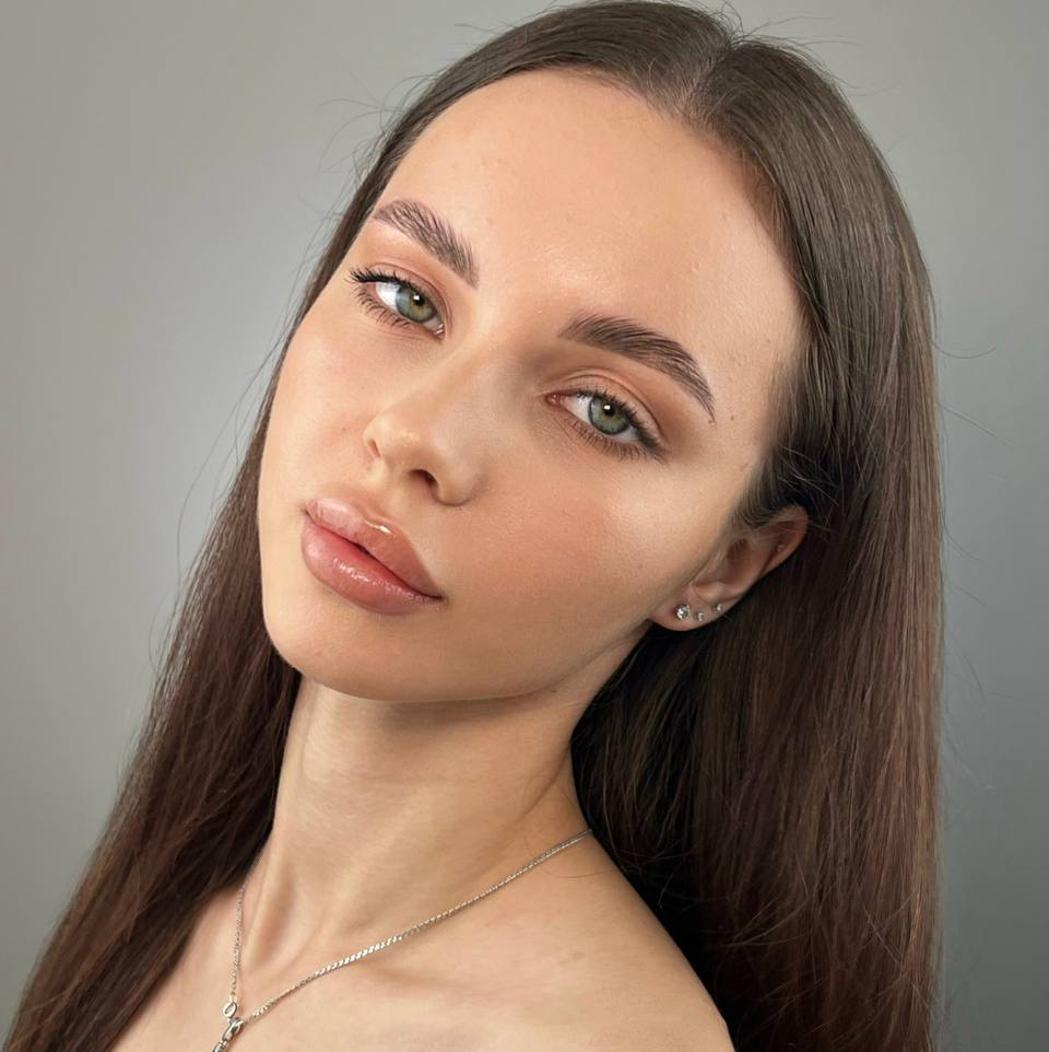 Долговременная укладка + коррекция и окрашивание бровей