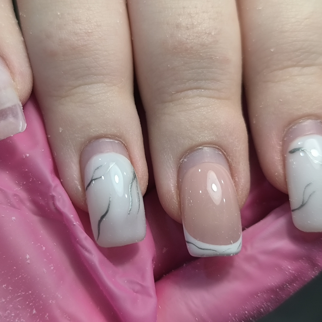 коррекция нарощенных ногтей