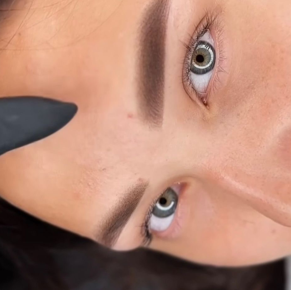 Рефреш бровей