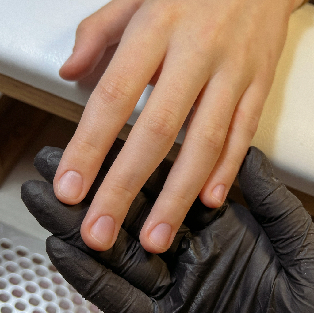 Маникюр без покрытия