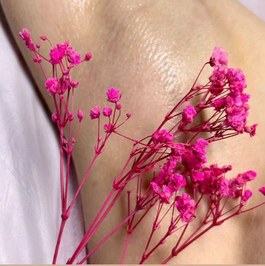 Легкий + воск комплекс глубокое бикини, голени, подмышечные впадины