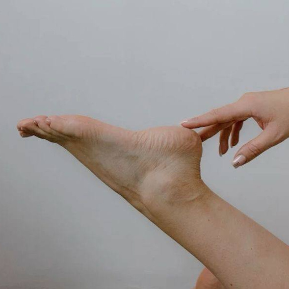 Педикюр (пальцы+пятки) у ТОП мастера