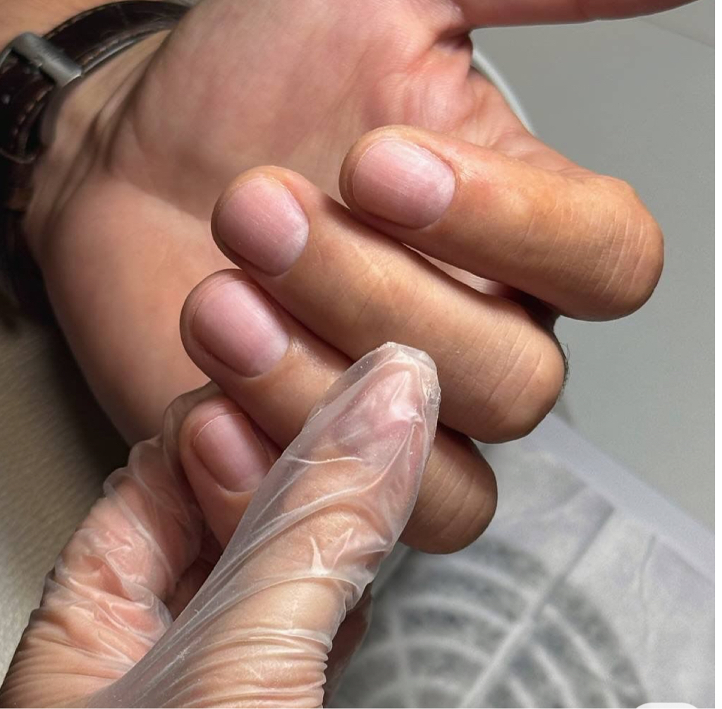 Маникюр мужской