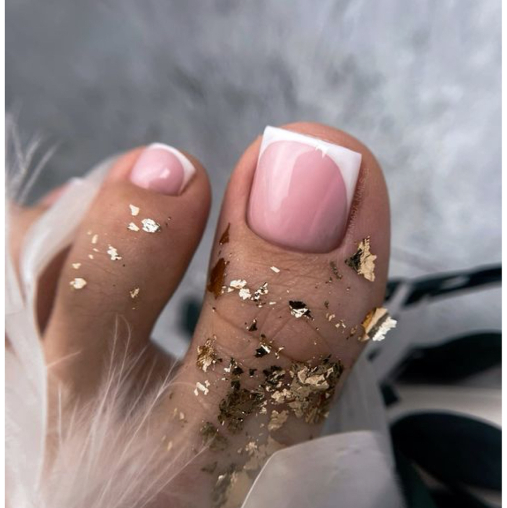 Педикюр Френч