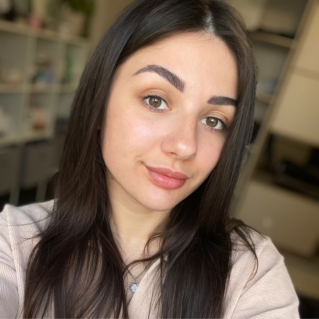 Алина