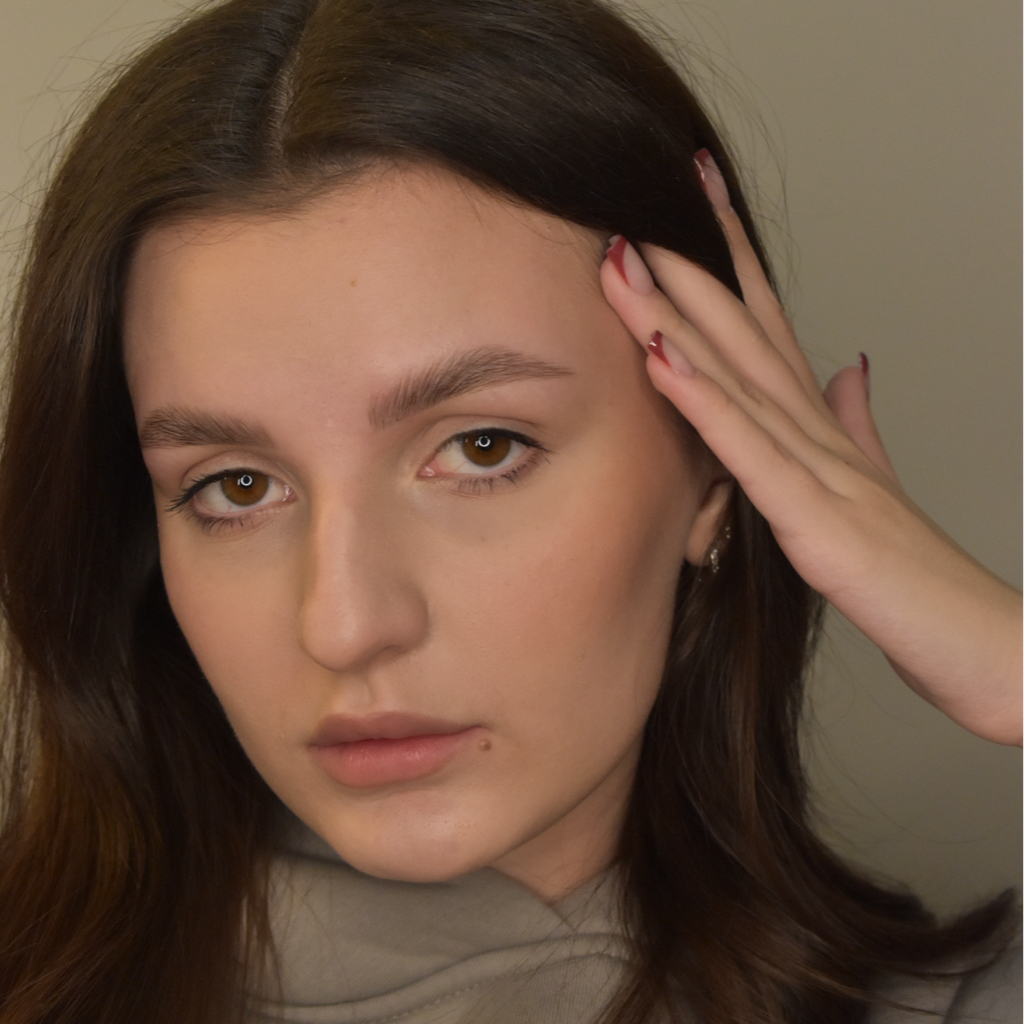 Коррекция бровей(воск/пинцет,депиляция зоны,прореживание)