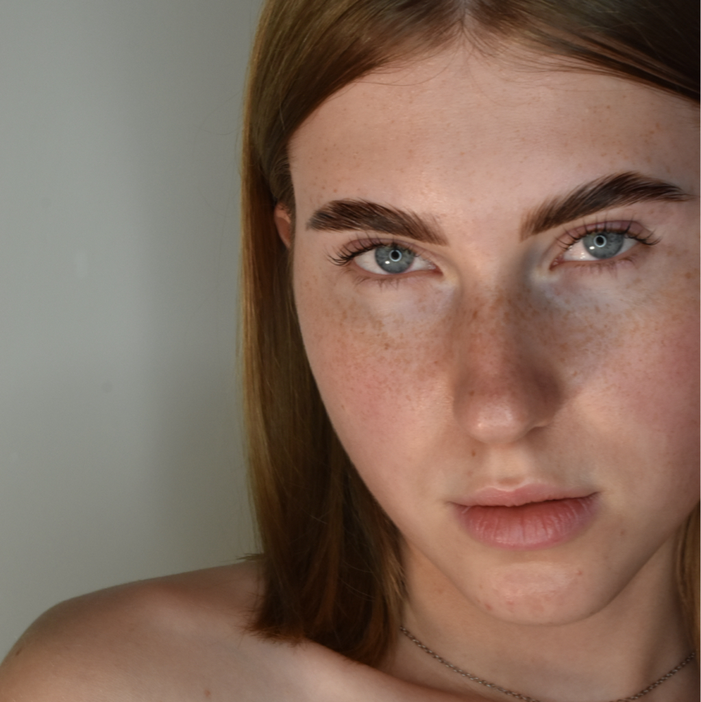 Ламинирование верхних и нижних ресниц( с окрашиванием и уходом) + ламинирование бровей(с коррекцией и окрашиванием)