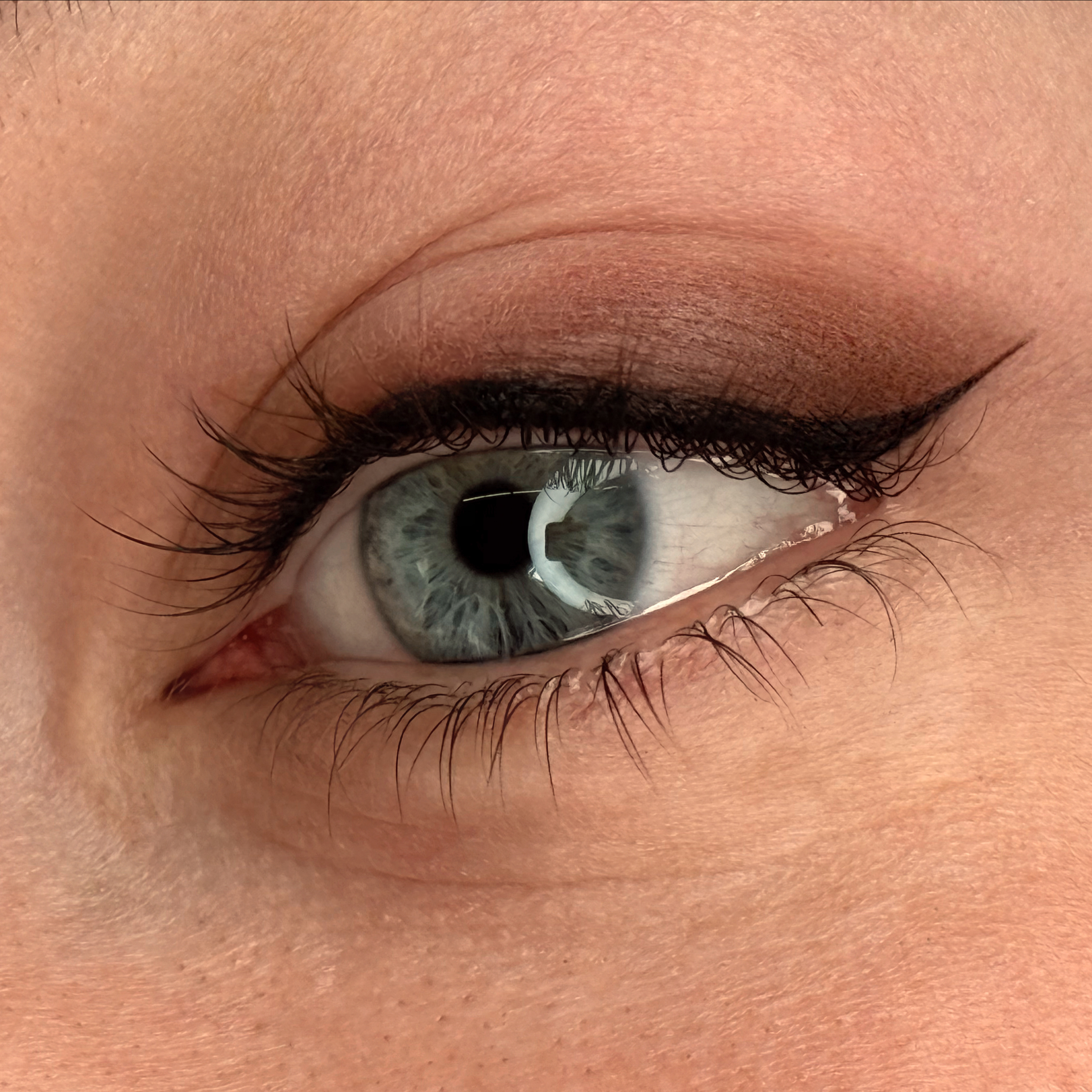 Перманентный макияж глаз