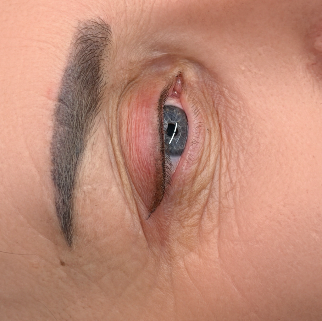 Pmu classic eyeliner