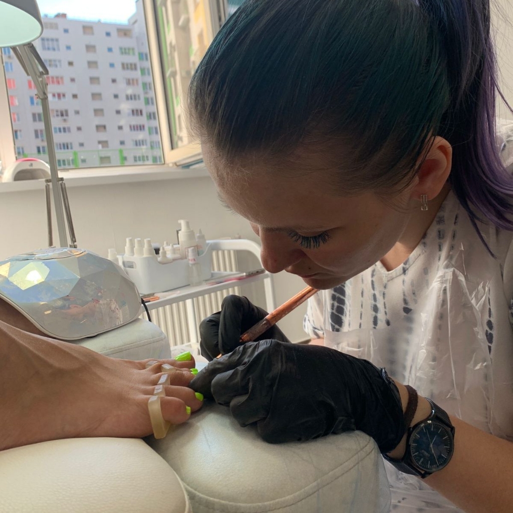 ПОКРЫТИЕ ОБЫЧНЫМ ЛАКОМ