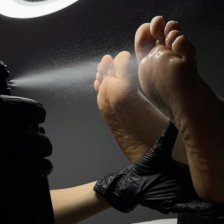 Мужской педикюр