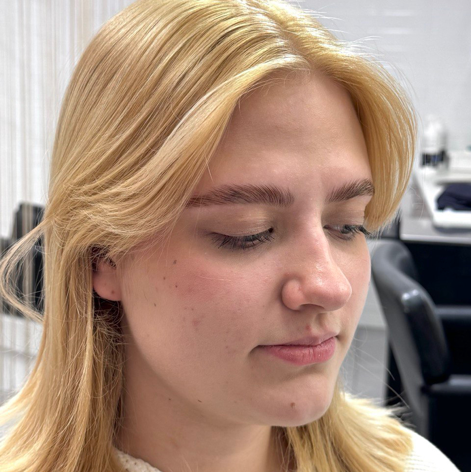 Оформление бровей краской/хной