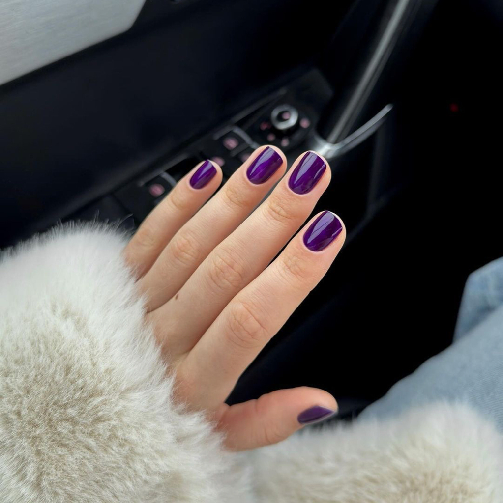 Обработка ногтей и покрытие цветным лаком(не гель)