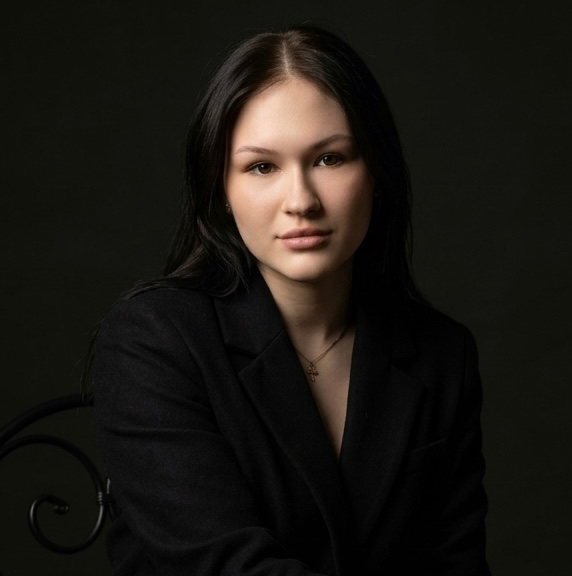 Алена Маникюр