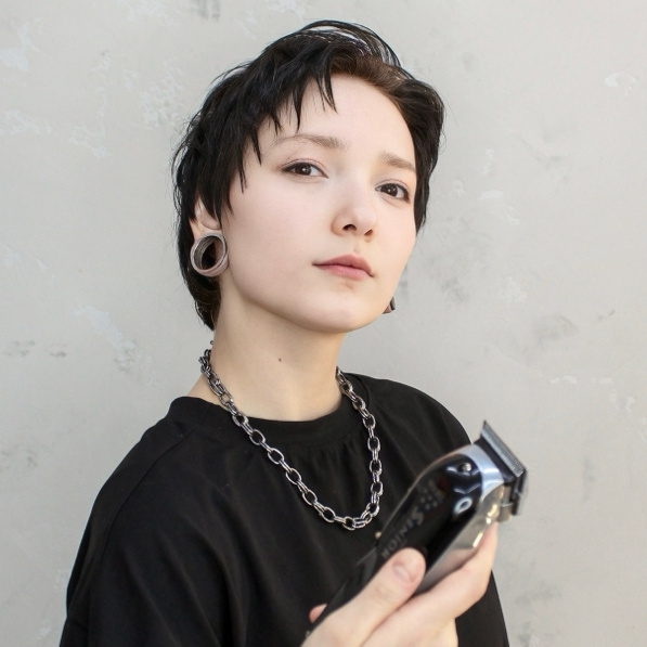 Армянинова Настя