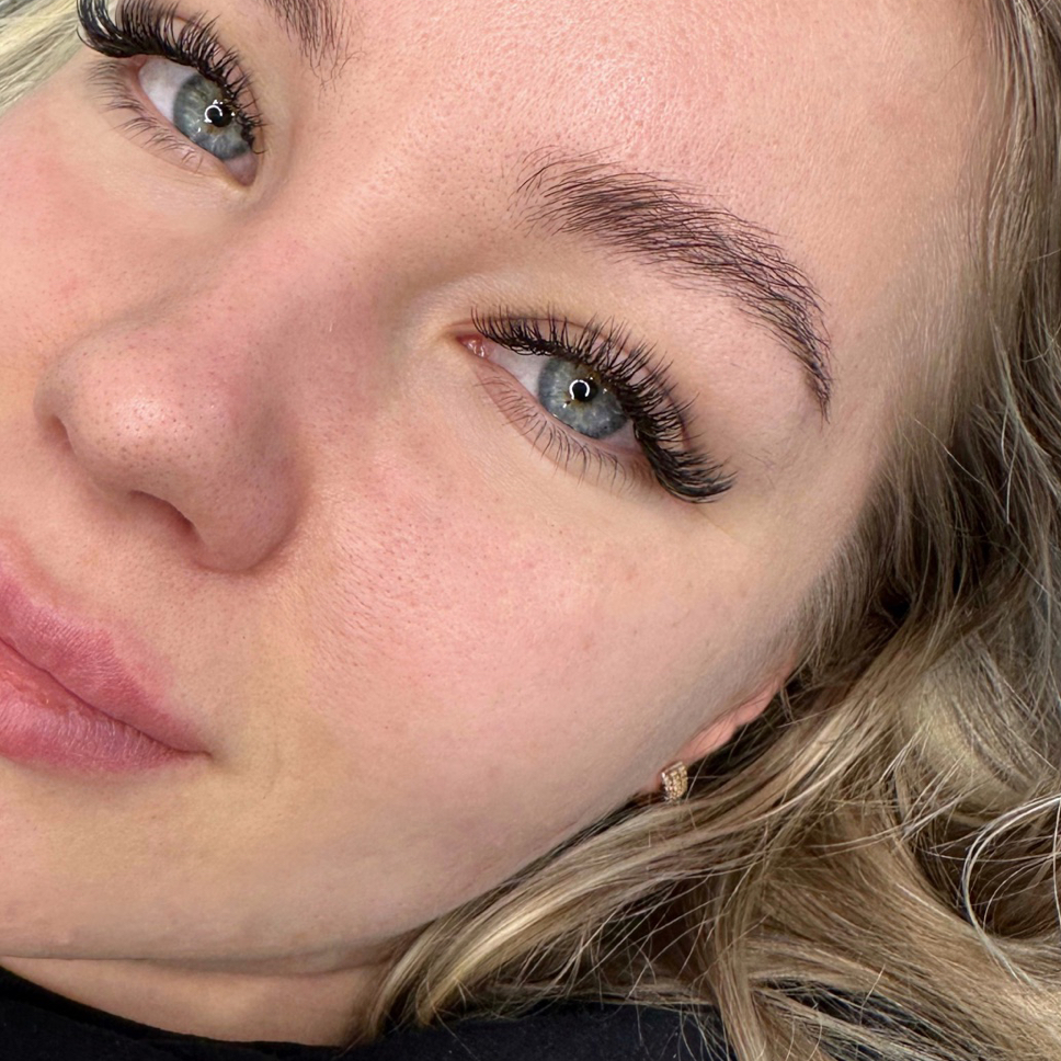 Наращивание ресниц 2D