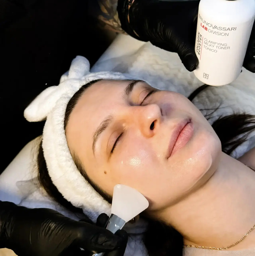 Атравматическая чистка лица (Bruno Vassari, Испания)