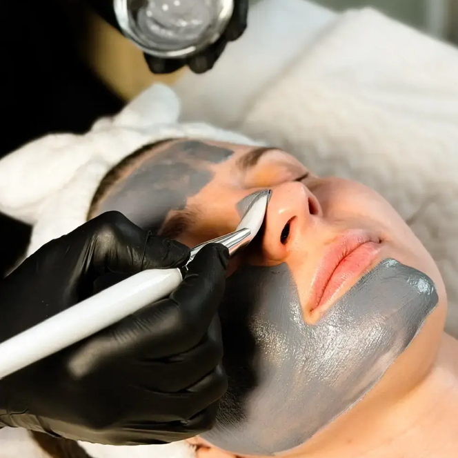 Уходовая процедура за лицом (Bruno Vassari, Испания)