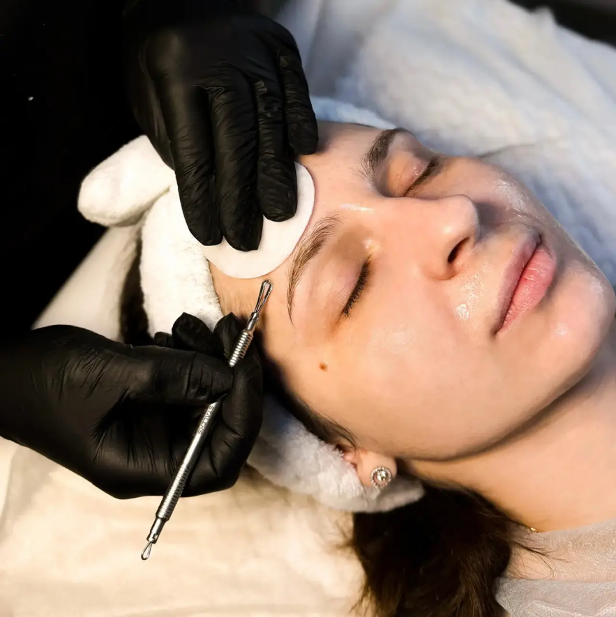 Механическая чистка лица (Bruno Vassari, Испания)