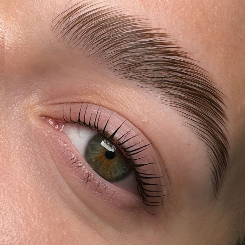 Комплекс ❤️ Ламинирование бровей и ресниц с окрашиванием