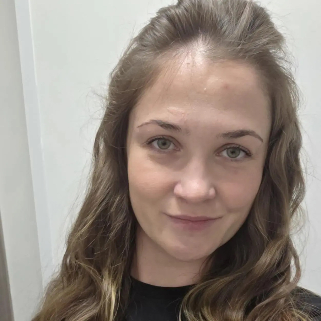 Старший мастер Людмила