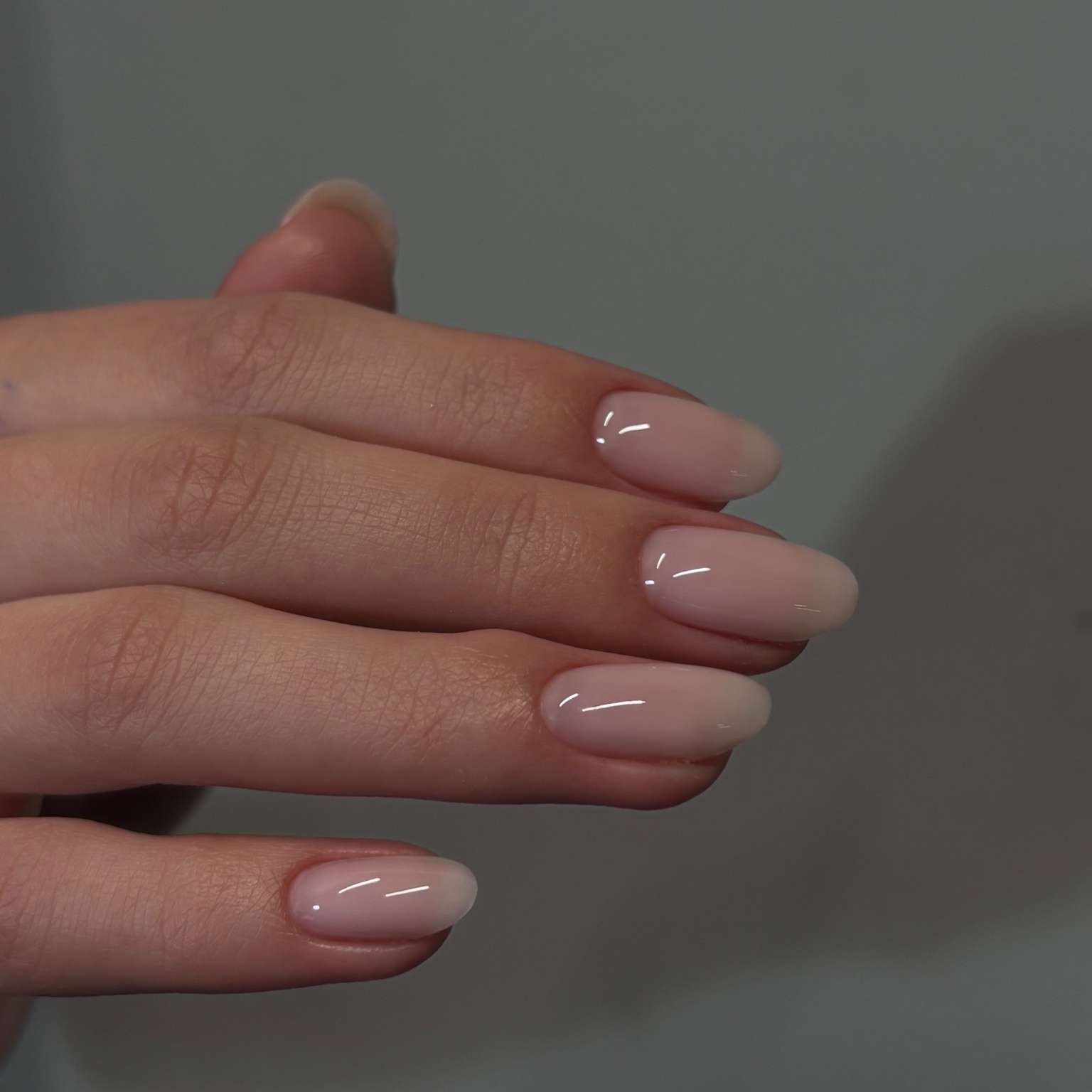 Комбинированный маникюр + укрепление жестким гелем с покрытием гель-лак (длинные ногти)