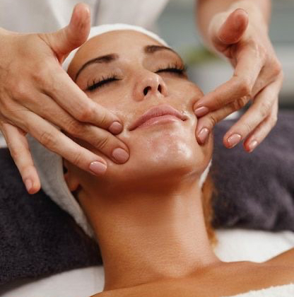 Массаж лица скульптурирующий (с проработкой шеи и зоны декольте) 60 мин