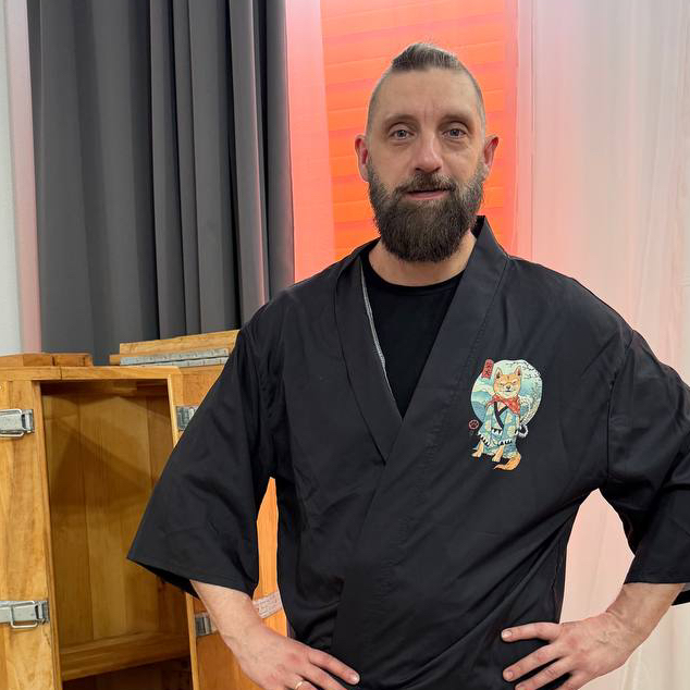 Денис Массажист