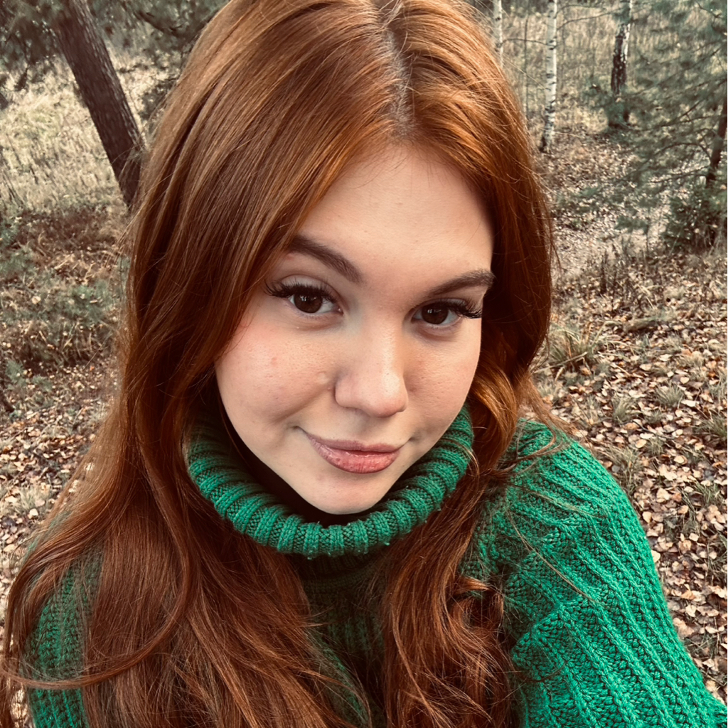 Полина