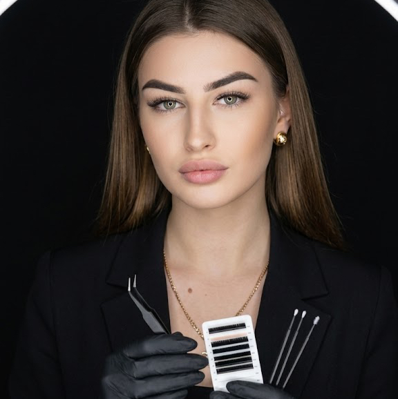 Перова Юлия