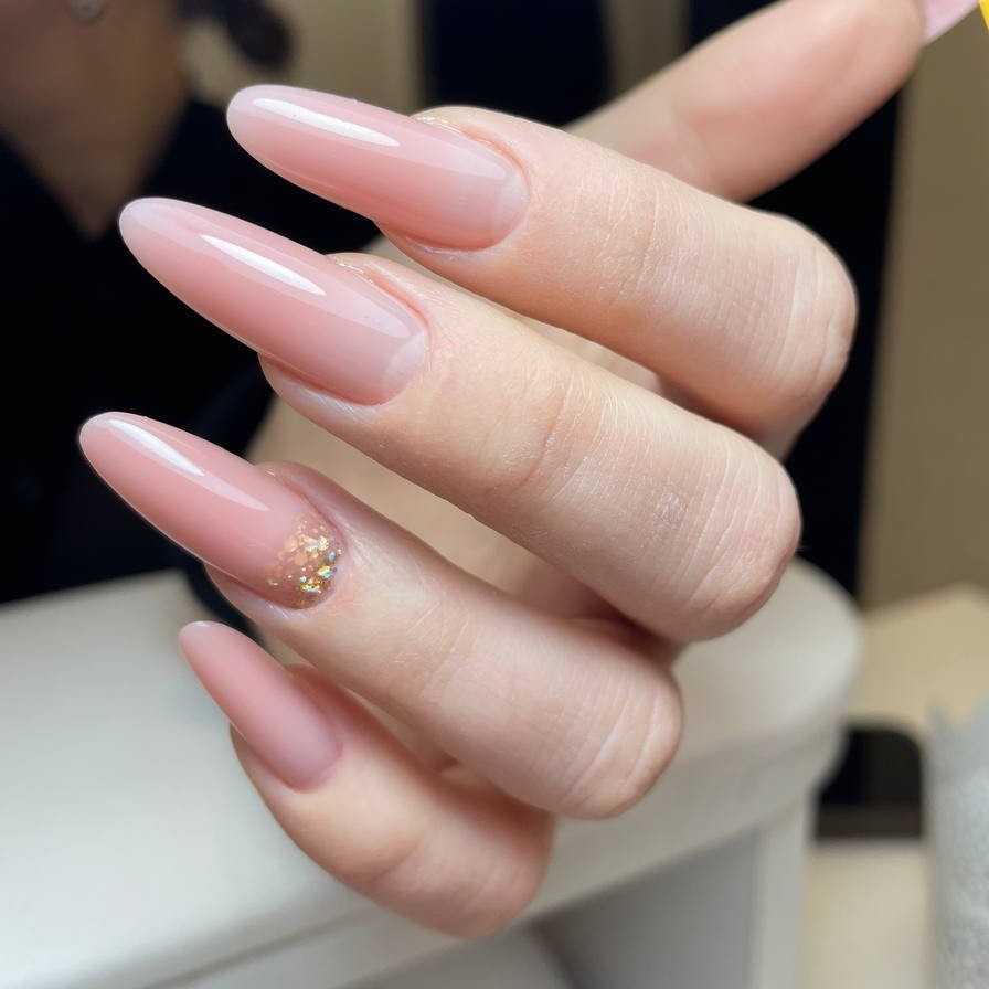 Наращивание ногтей, длинные (на верхние формы)