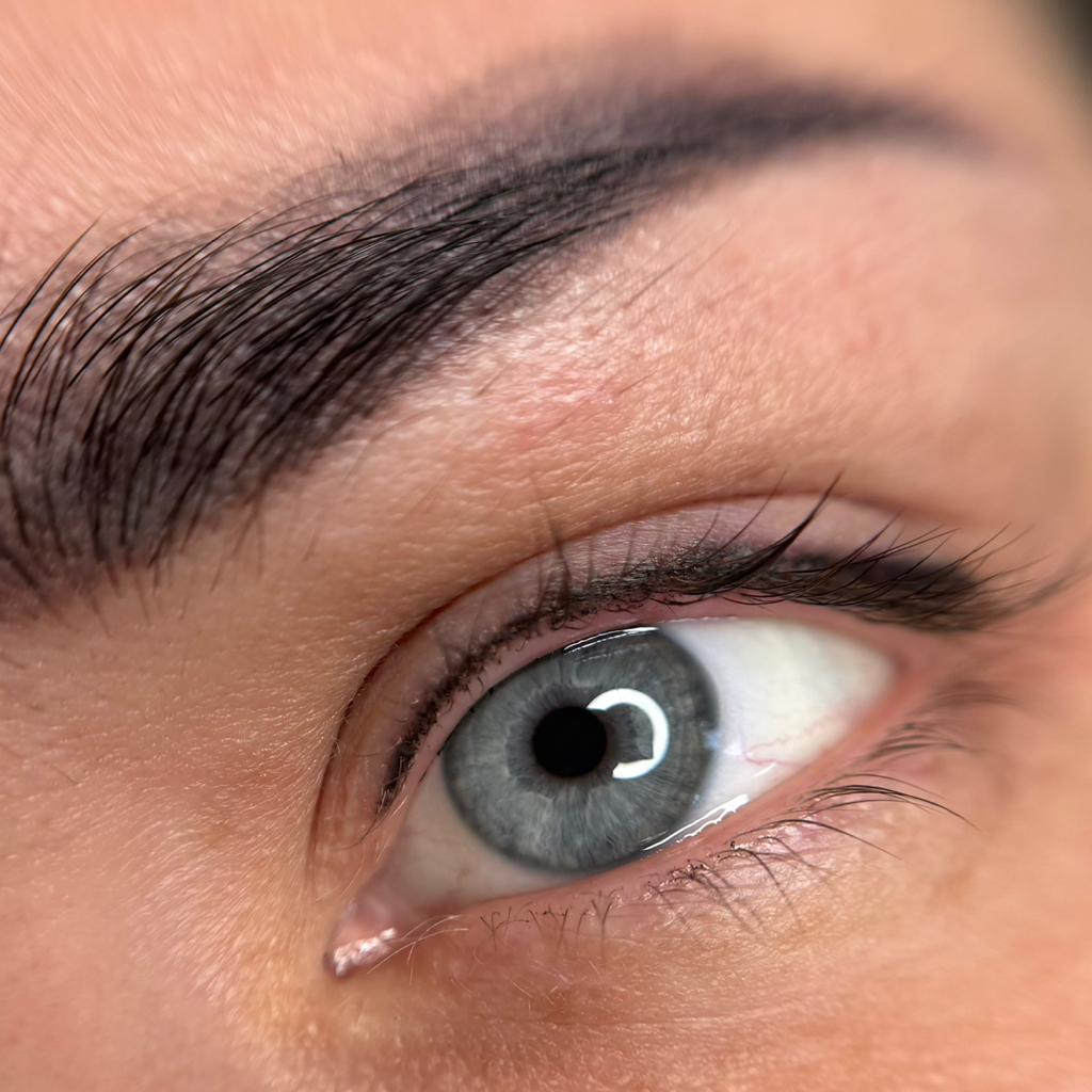 Перманентный макияж межресничка