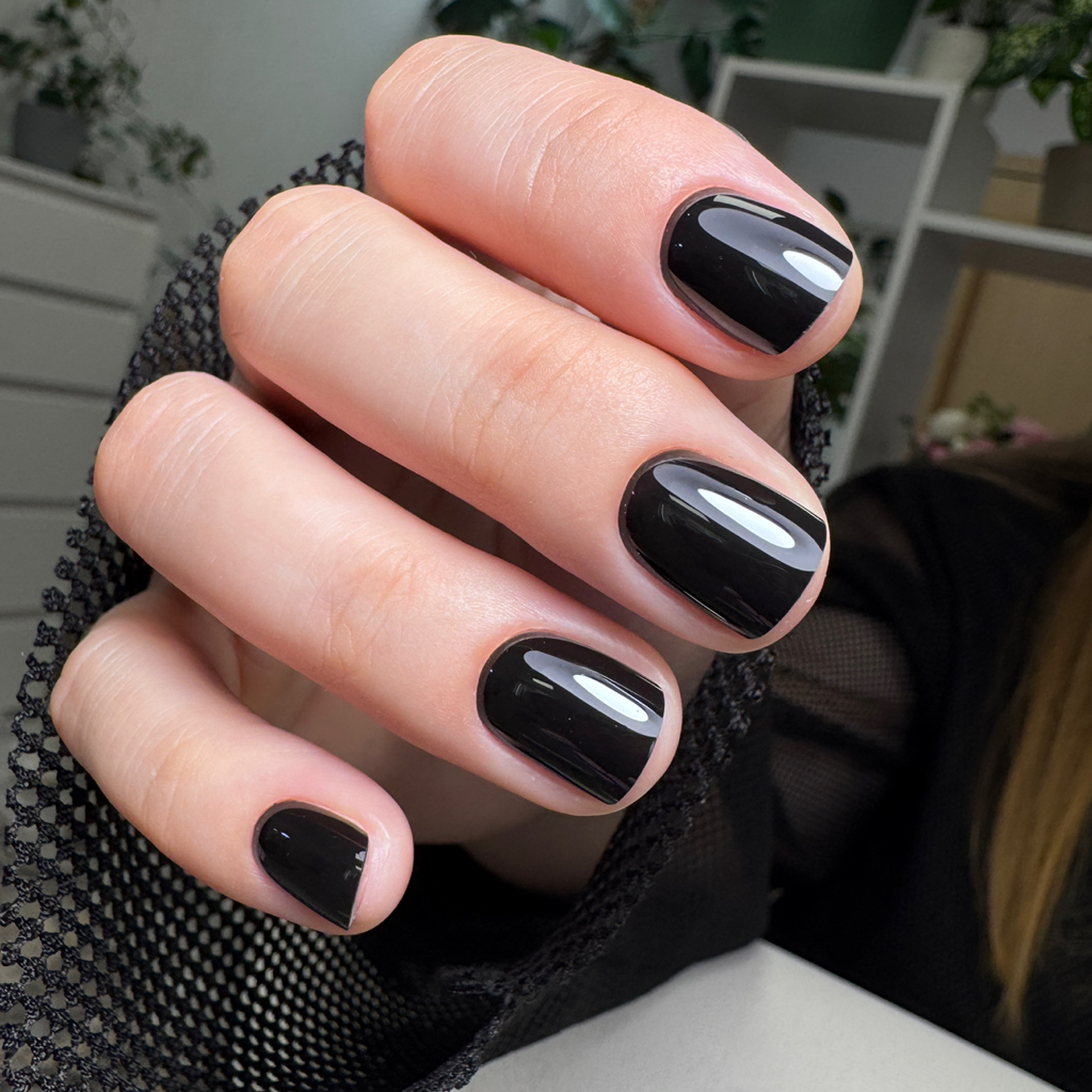 Маникюр + однотон короткие ногти