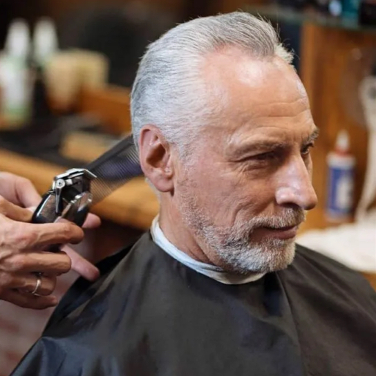 Пенсионная мужская стрижка по будням с 9.00-11.00