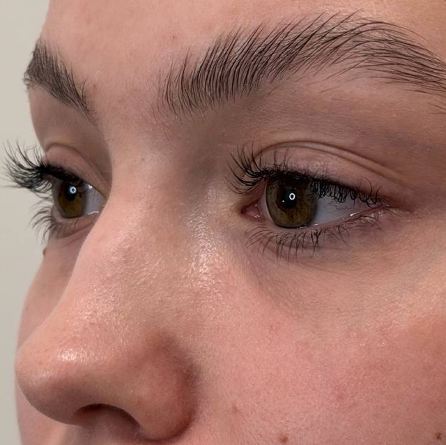 ✅Комбо ▫️РЕСНИЦЫ [🌸Ламинирование Botox завивка и Окрашивание ресниц] ▪️БРОВИ [Коррекция формы и Окрашивание бровей]