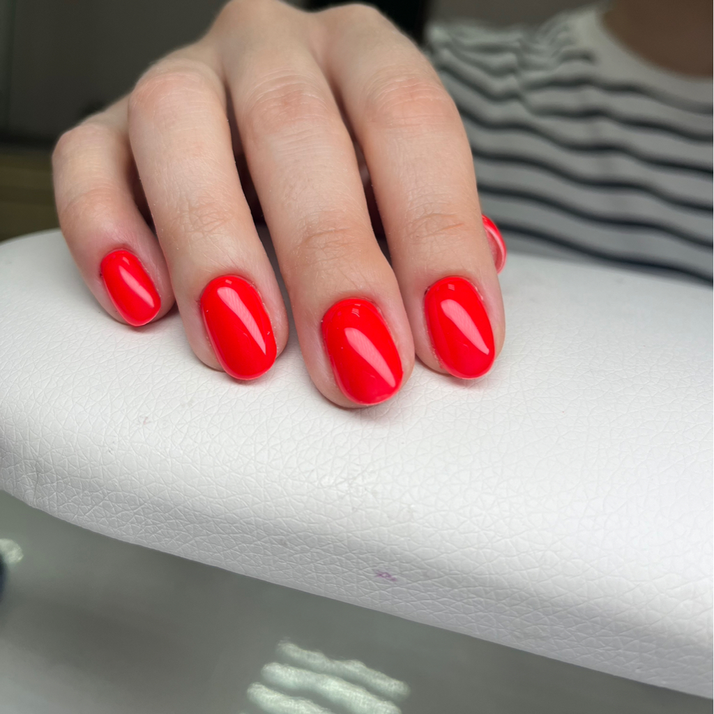 Маникюр+укрепление гелем+гель лак