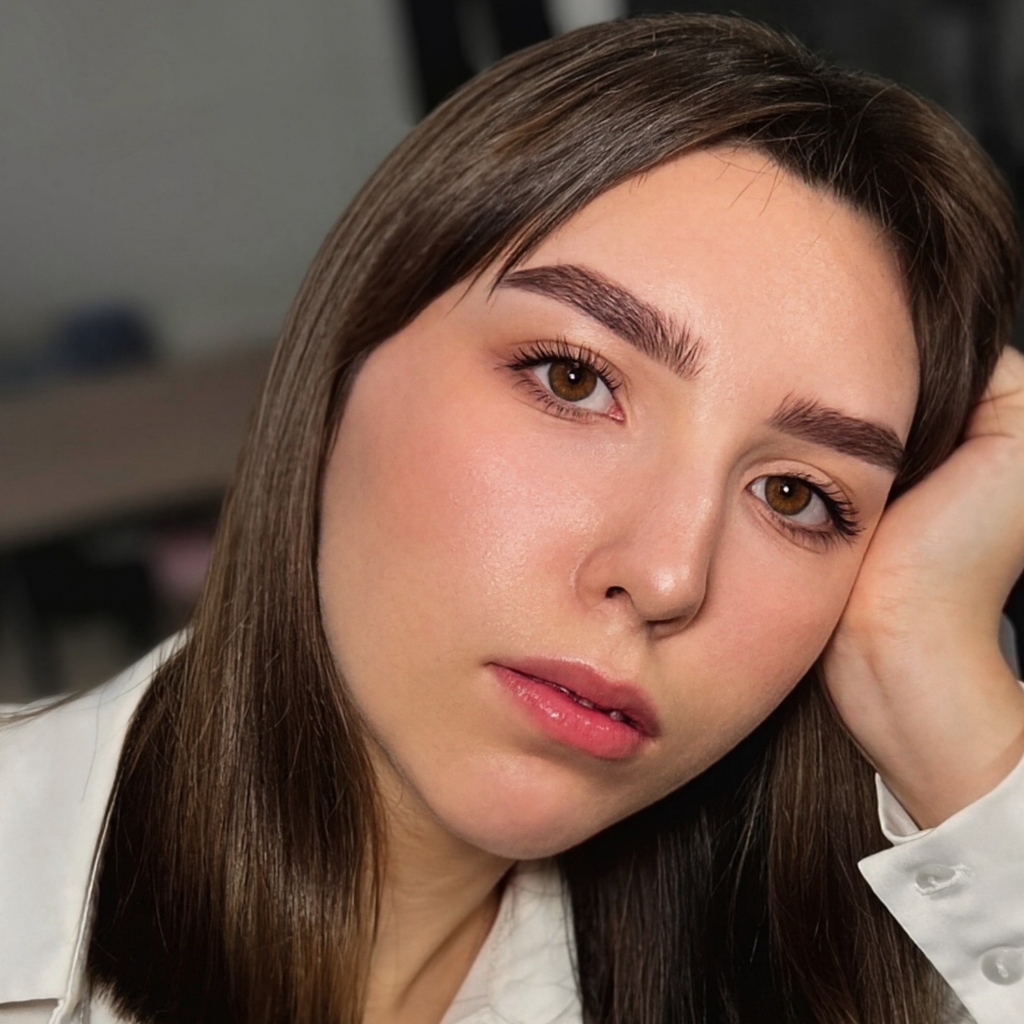 Окрашивание хной с коррекцией