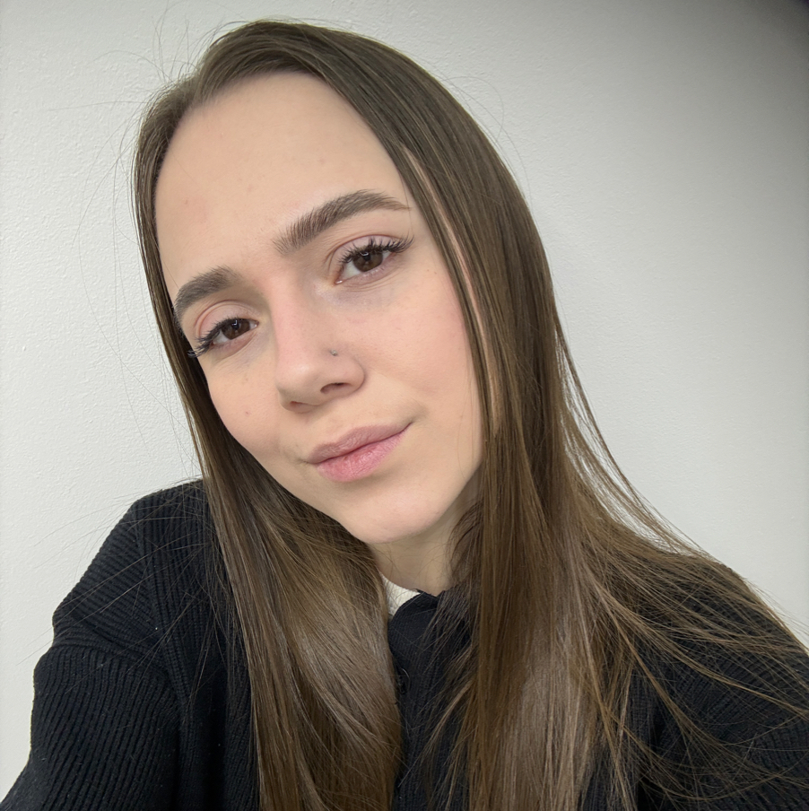 Полина