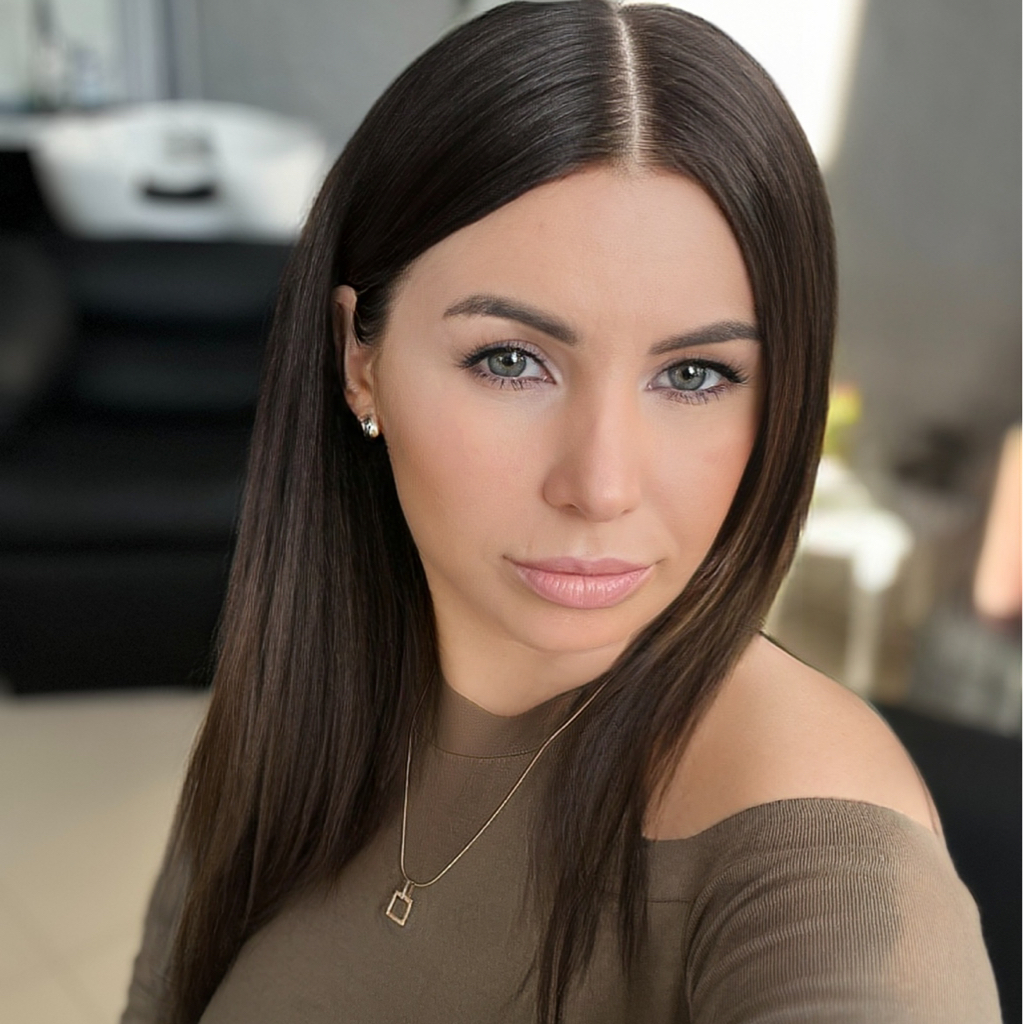Алёна