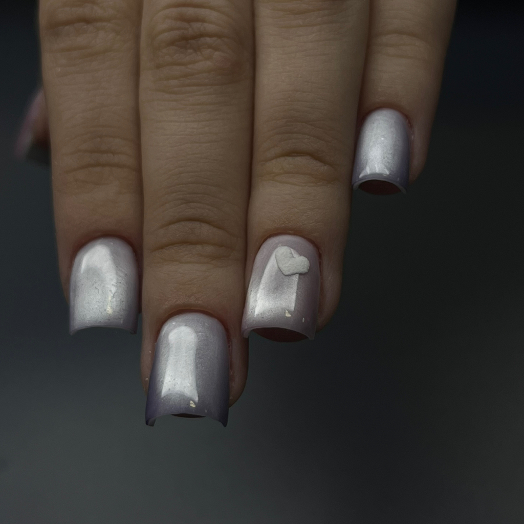 Коррекция наращивания
(От чужого мастера не делаю, и больше 3 длины)