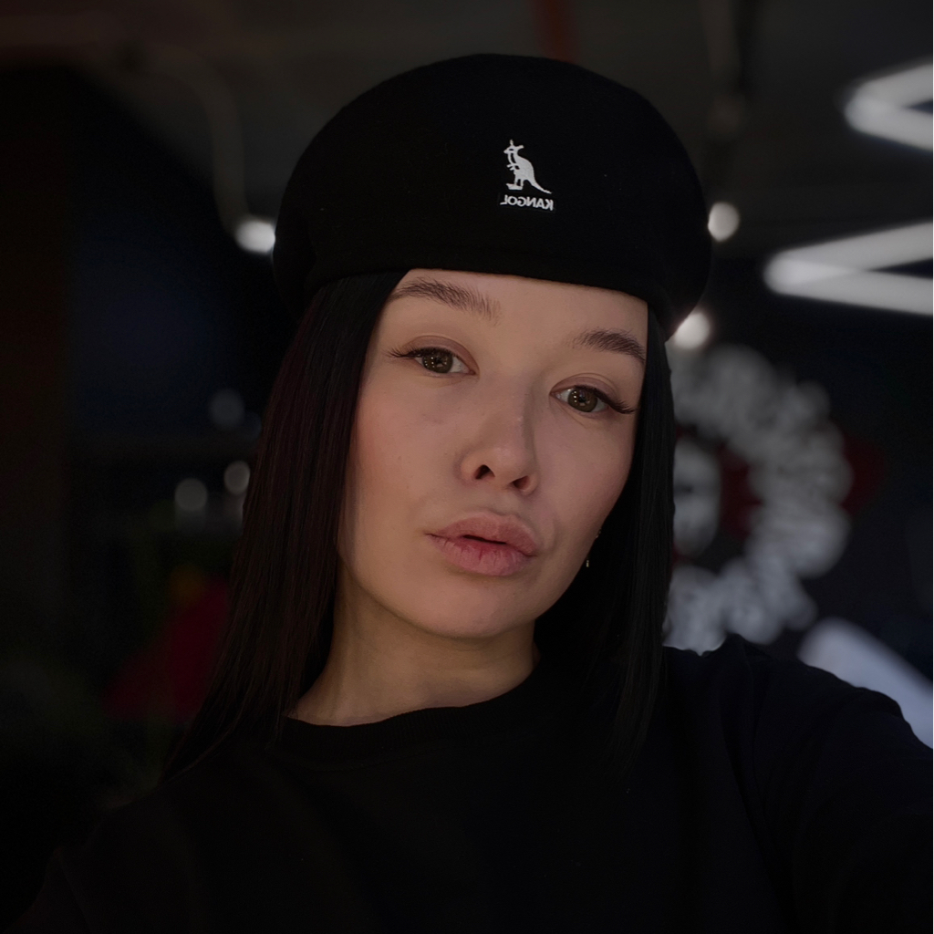 Ева