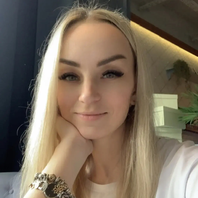 Юля Н