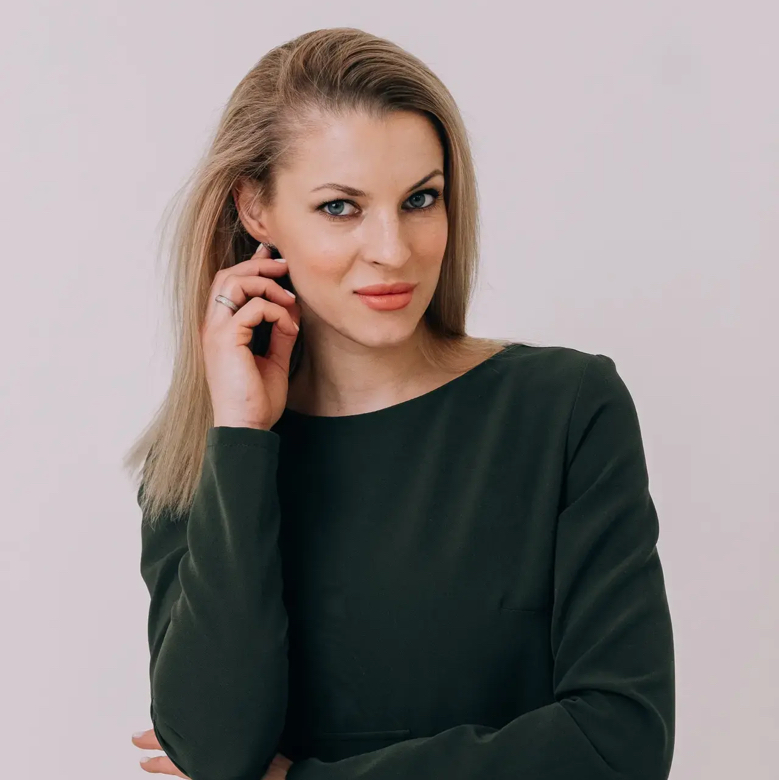 Акулова Елена