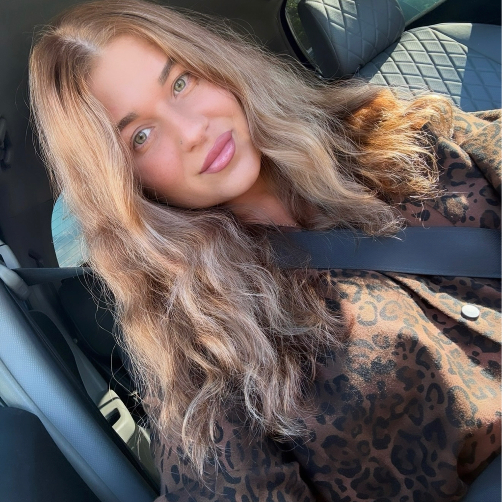 Юлия Липатова